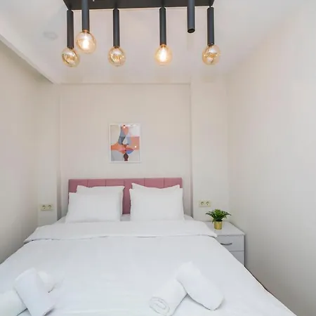 Chic 1 Bedroom Apt Wac In Cihangir Apartamento *